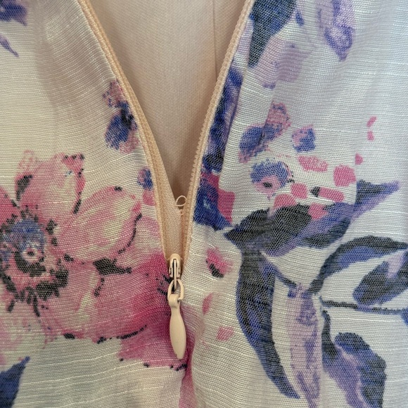 Vivian Floral Romper, size XS - Picture 5 of 10